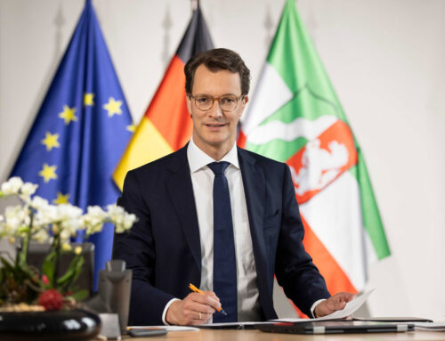 Minister President Hendrik Wüst holds laudatory speech for Joachim Gauck