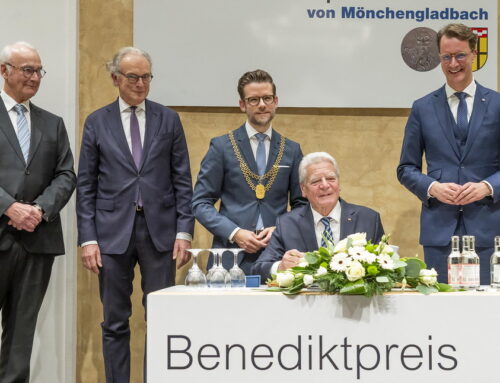 Joachim Gauck, der Bundespräsident a.D., wurde mit dem renommierten Benediktpreis von Mönchengladbach ausgezeichnet.